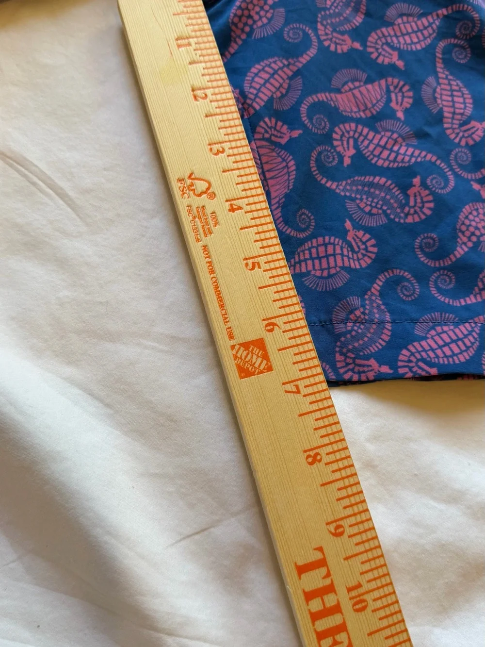 Chubbies Swim Trunks Mens Large Blue Pink Seahorse Print 7” Inseam Board Shorts